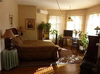 Auberge King Edward Bed And Breakfast Ottawa 2*,